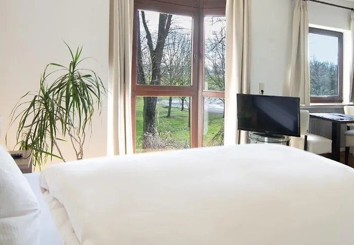 Zum Bergischen Hof 2* Dormagen