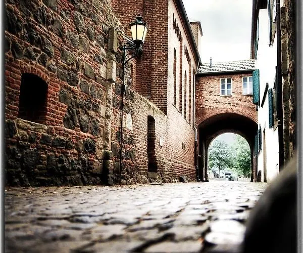 Hotel Zum Bergischen Hof 2*